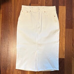 GAP White Icon Denim Skirt